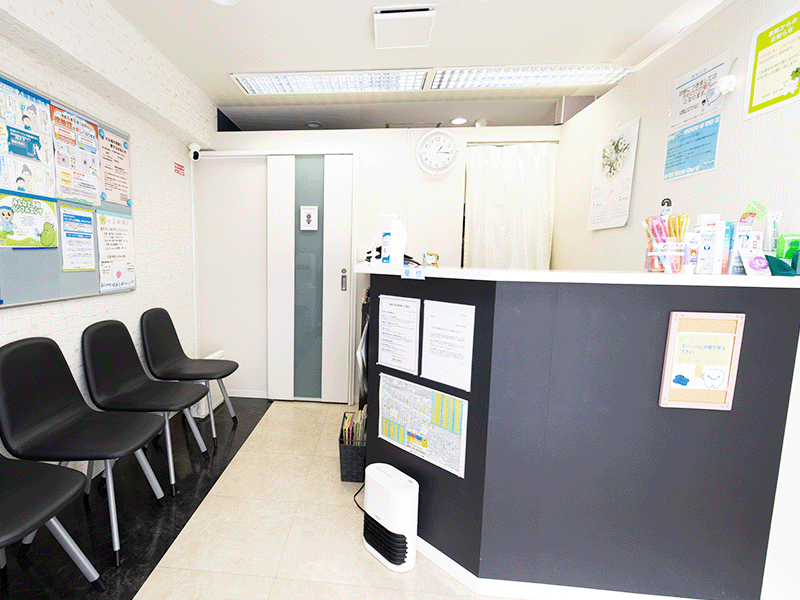 クリニック受付・待合室